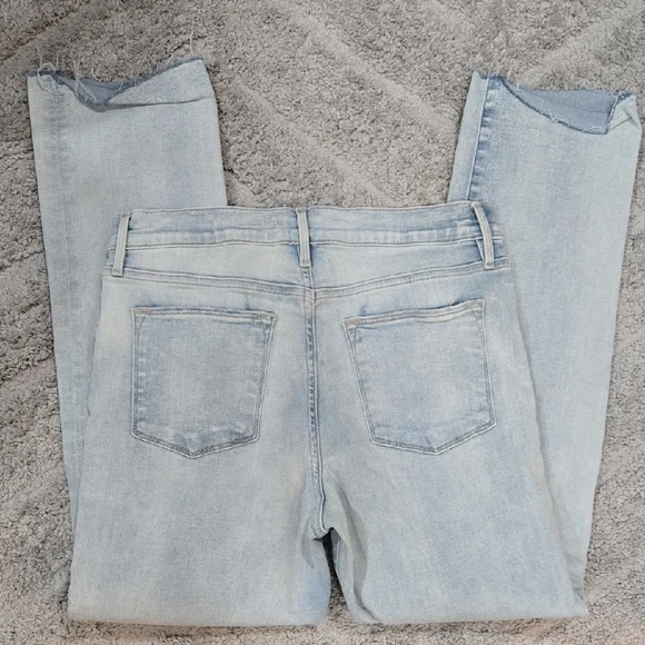 FRAME Light Wash Straight Leg Jeans - Picture 5 of 6